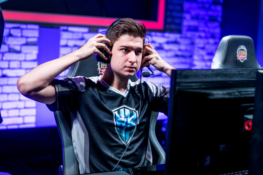 Clutch Gaming reveals its NA LCS roster Dot Esports