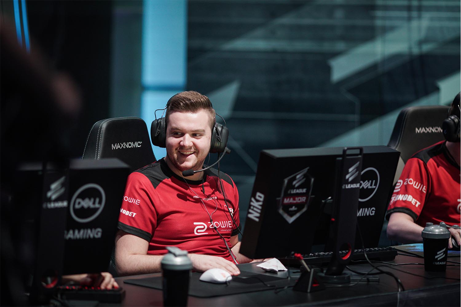 NiKo moves to FaZe Clan | Dot Esports