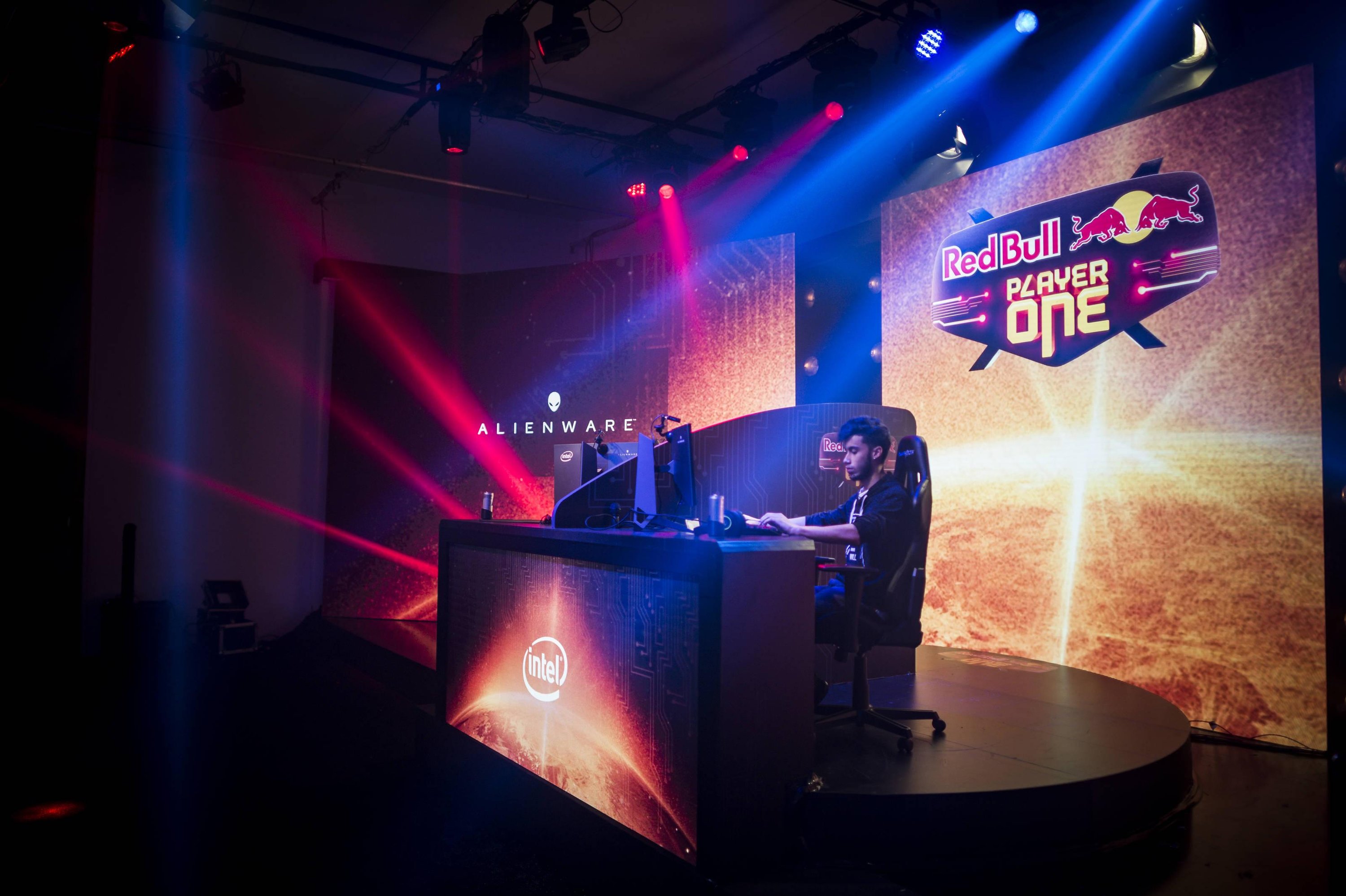 Red Bull collaborates with Riot Games to host one-vs-one League of ...